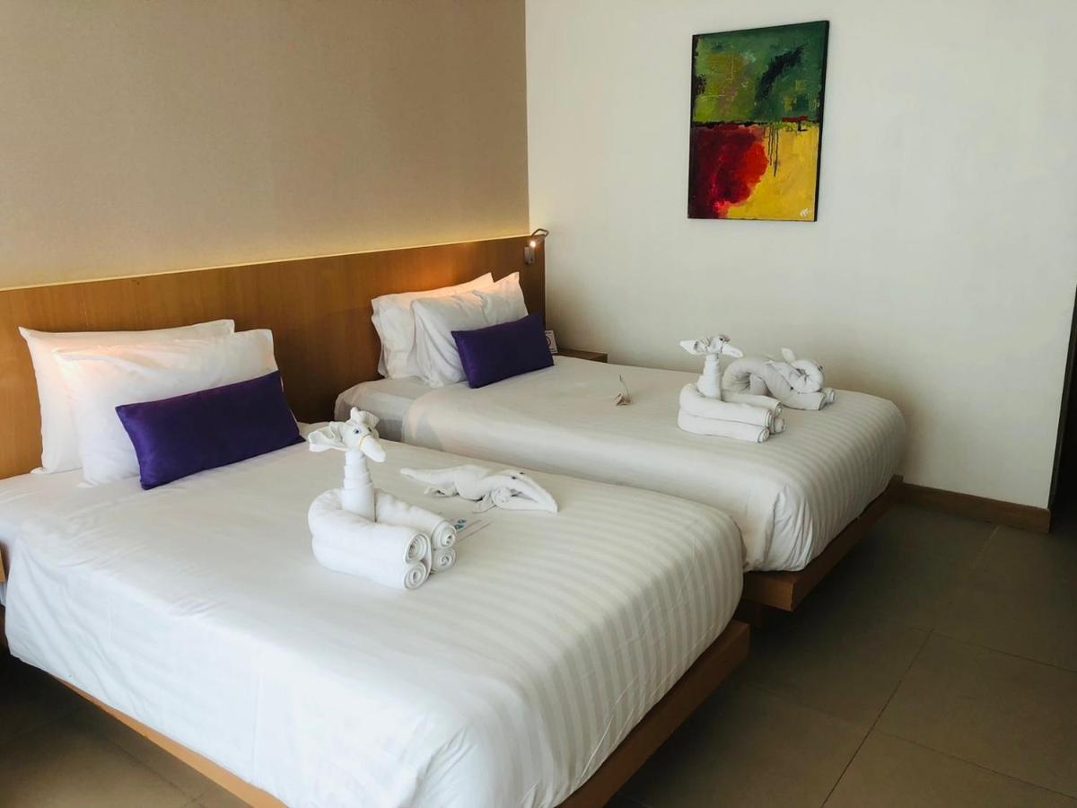 The Lunar Patong Phuket Exterior photo