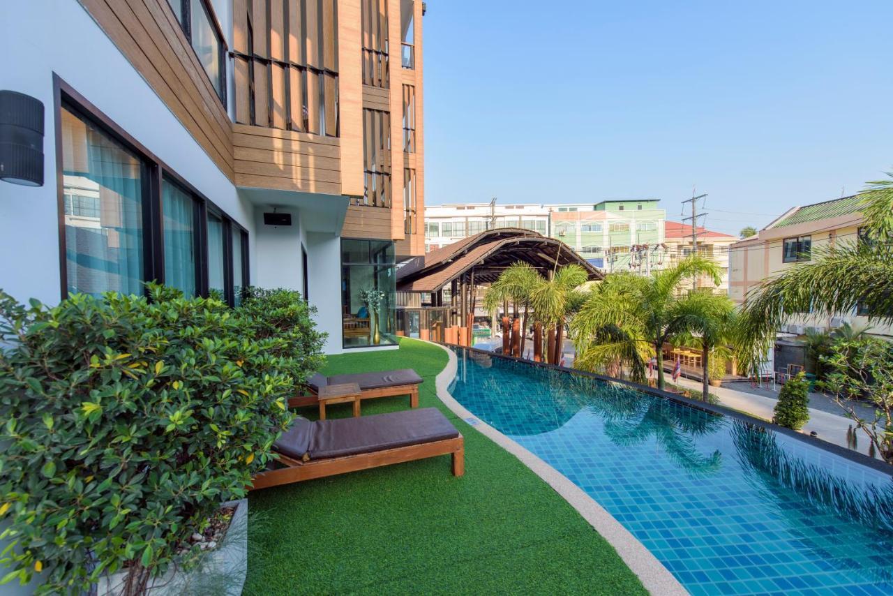 The Lunar Patong Phuket Exterior photo